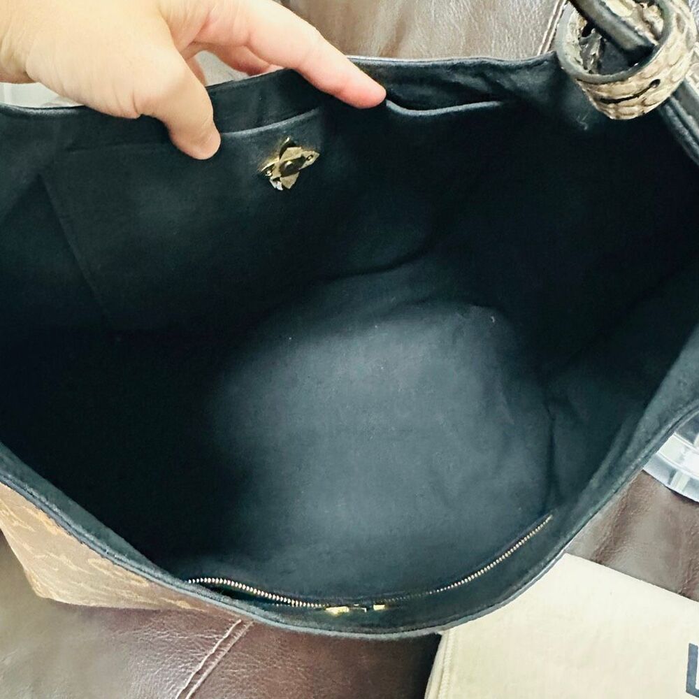 Louis Vuitton Flower Hobo Python strap - Picture 12 of 16